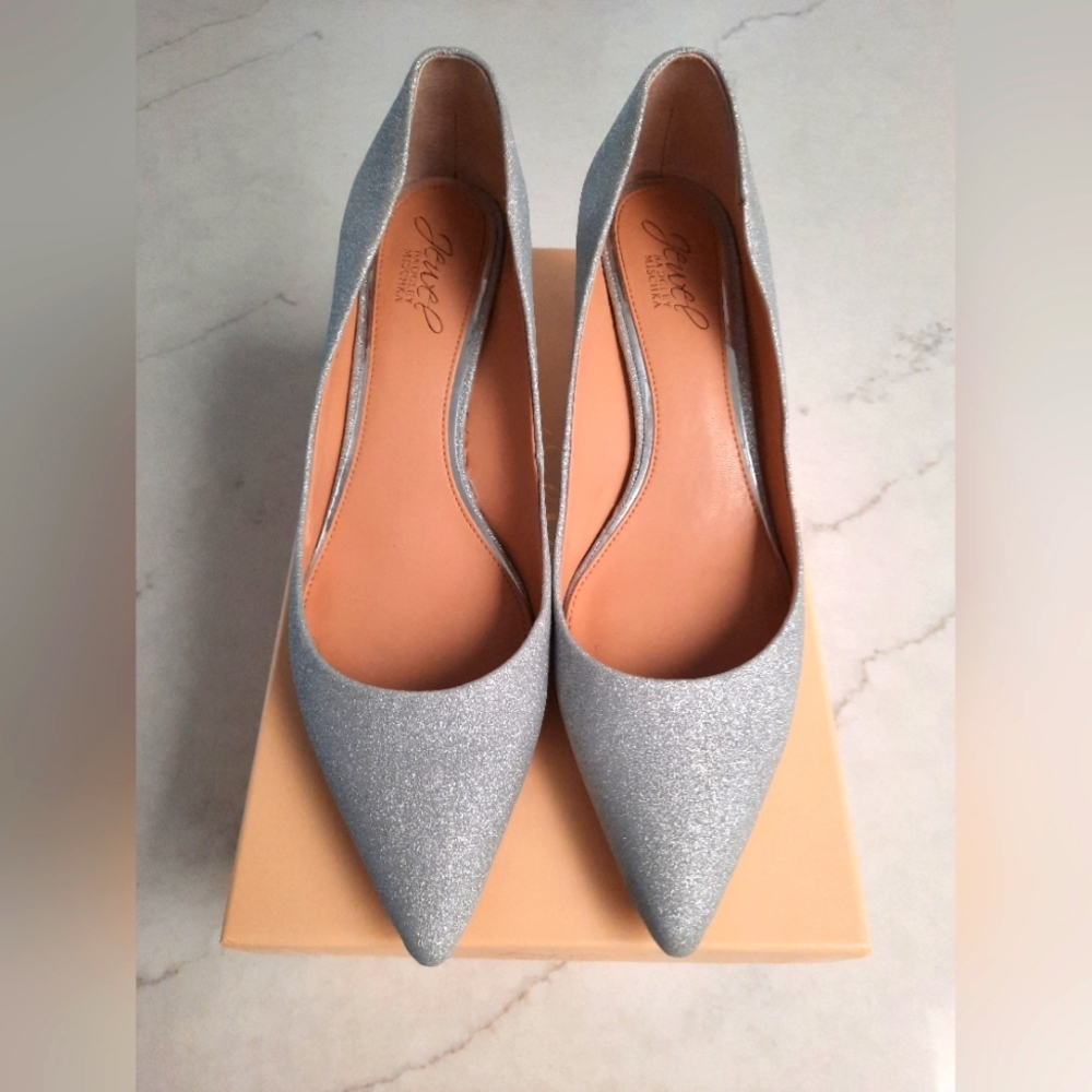 Badgley Mischka Royalty pumps